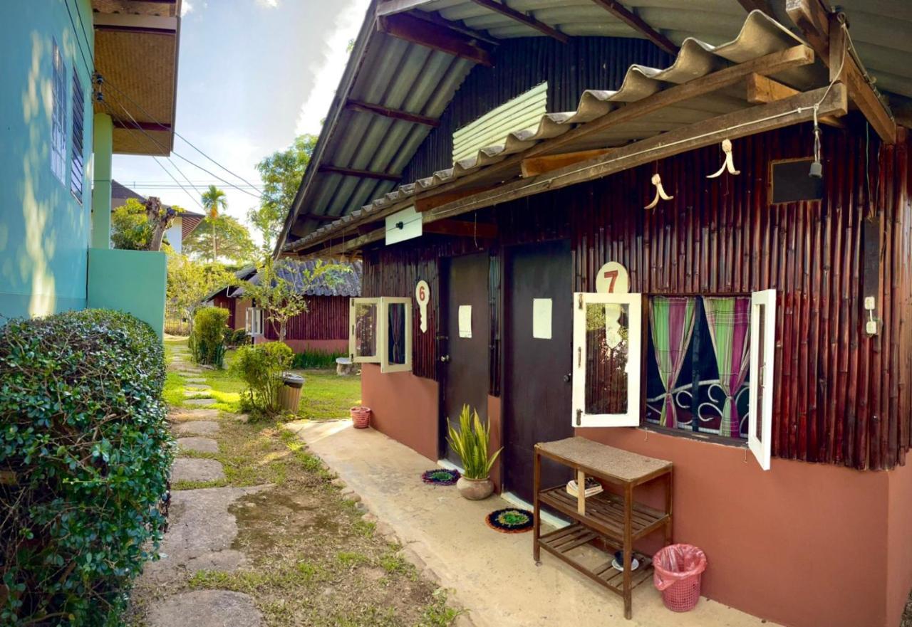 Hotel Rainbow House Pai Exterior foto