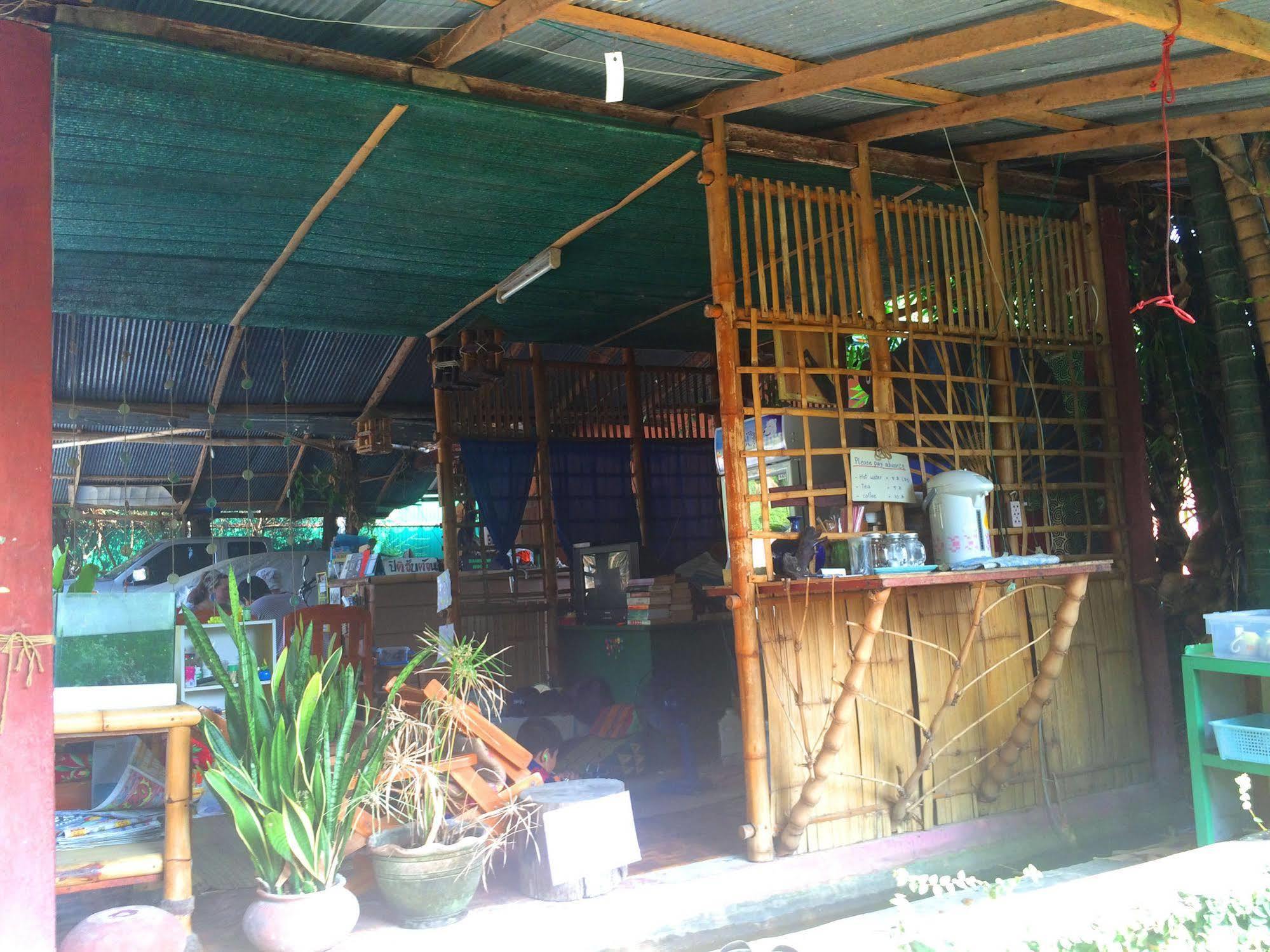 Hotel Rainbow House Pai Exterior foto